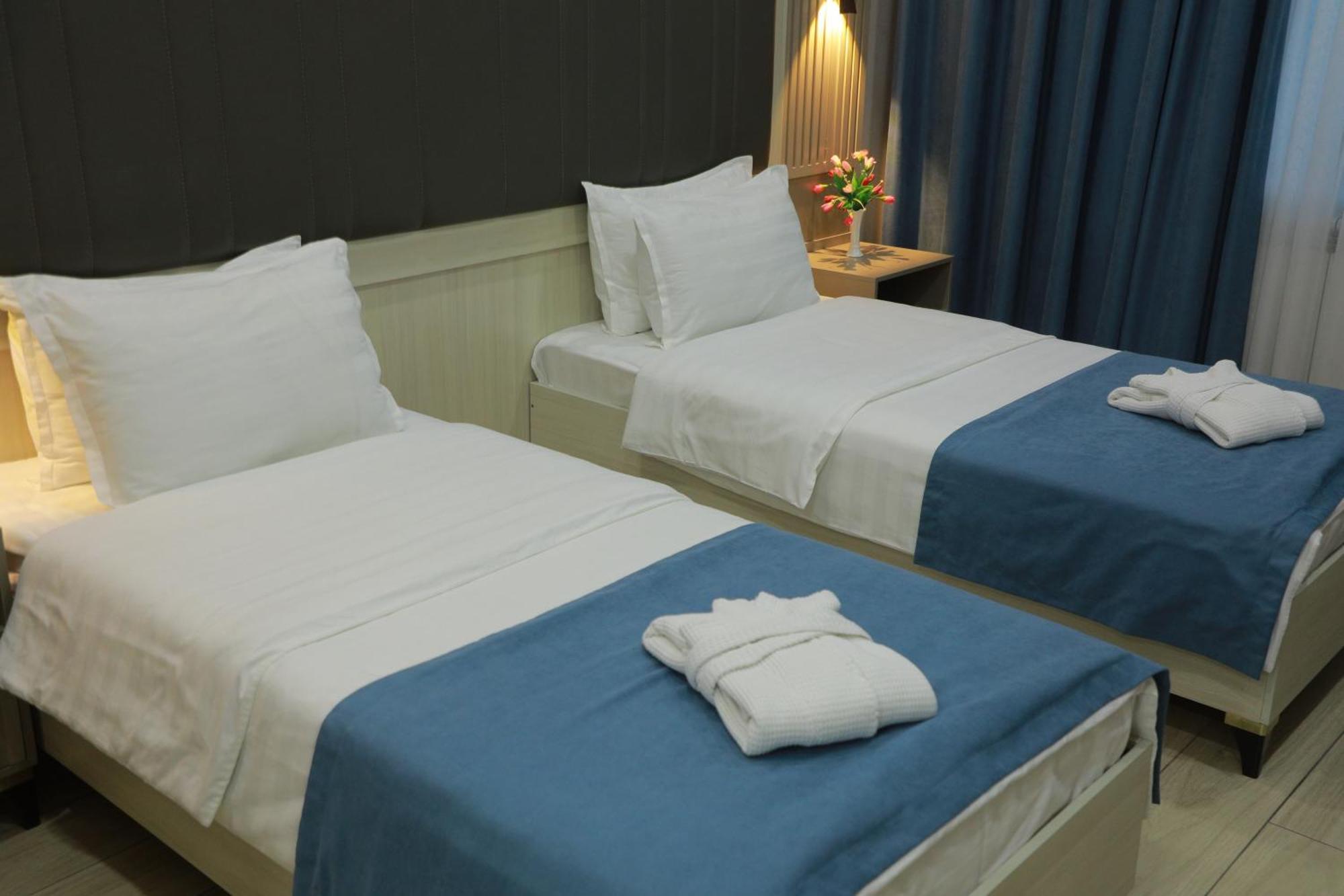 Human Hotel Taszkent Zewnętrze zdjęcie