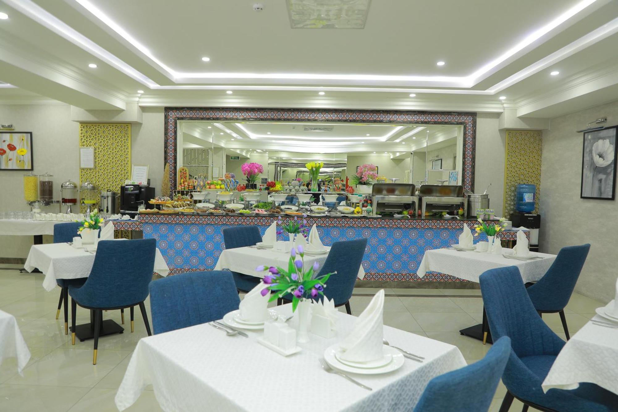 Human Hotel Taszkent Zewnętrze zdjęcie
